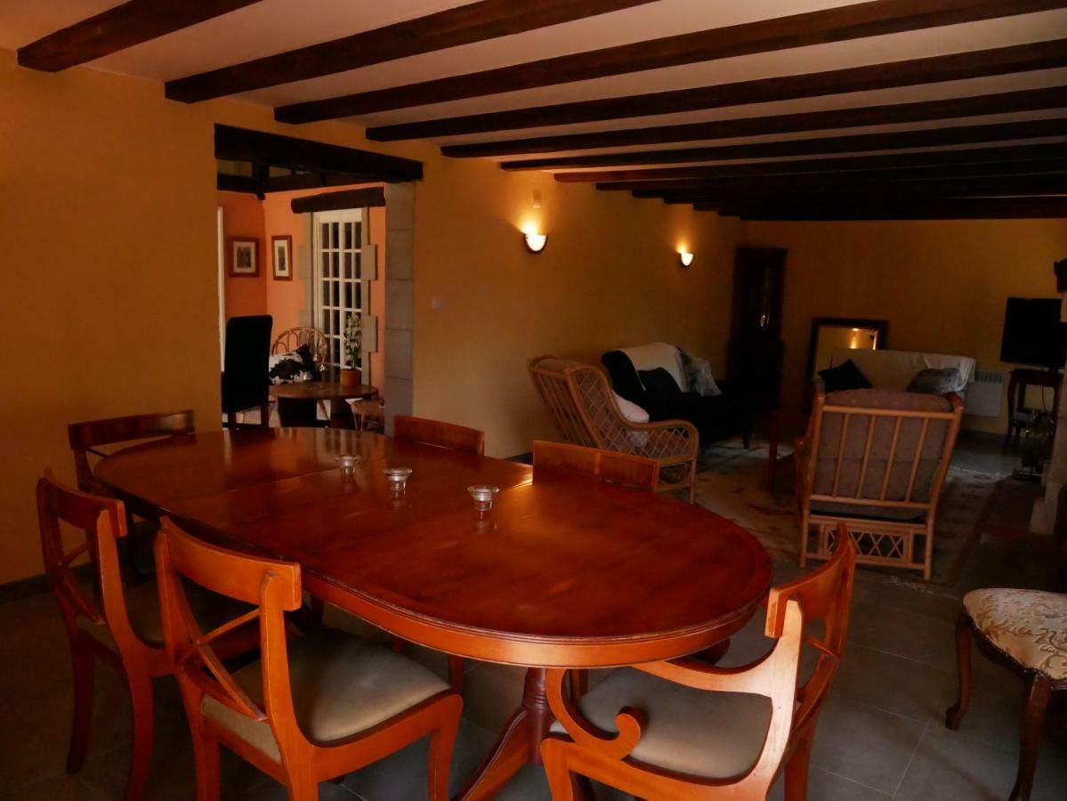 Chez Daisy Villa Montbron Bagian luar foto