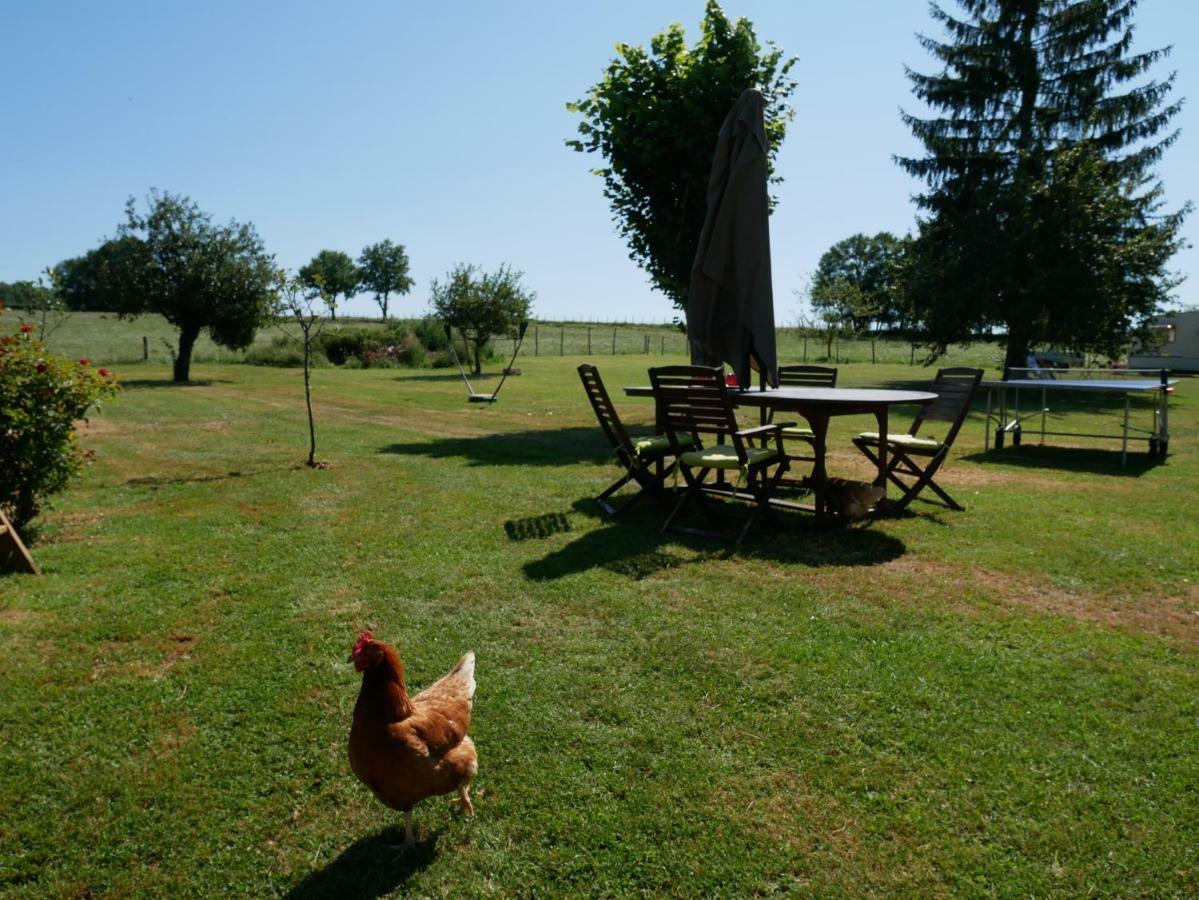 Chez Daisy Villa Montbron Bagian luar foto
